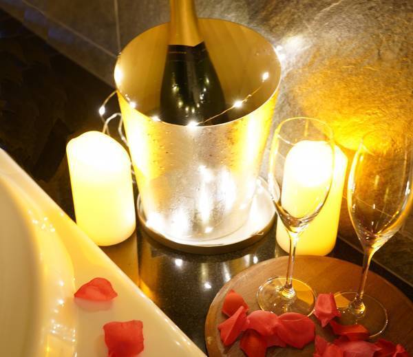 【ギャリア・二条城 京都】 1日2室限定　特別な日に、特別なサプライズを アニバーサリー デコレーション パッケージ販売