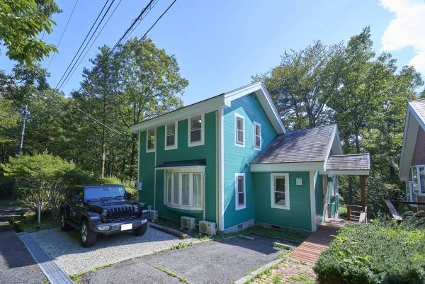 ペットと泊まれるキュートな貸別荘「スイートヴィラ 那須高原Doggy’s オハナ」11月2日開業