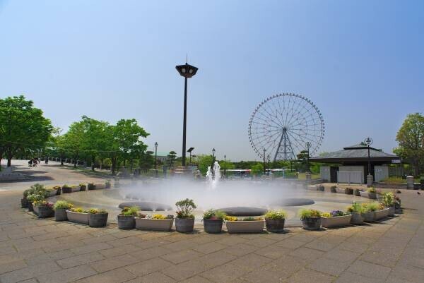 【葛西臨海公園】＜7/14㈮～8/13㈰まで＞大観覧車を背景に約３万本のひまわりをライトアップ！夏の葛西臨海公園で「花と光のムーブメント」開催。