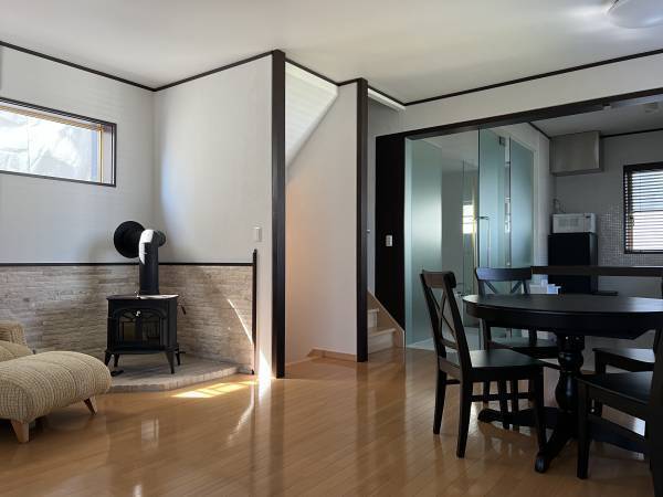 葉山シーサイドエリアのルーフテラス付貸別荘「スイートヴィラ 葉山Lin House」5月12日に開業