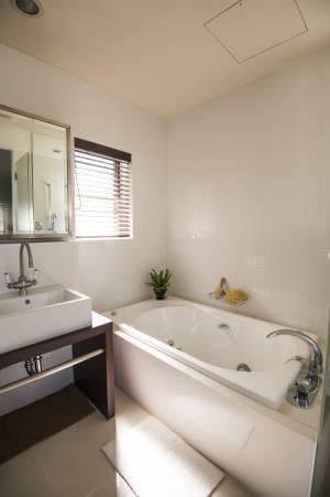 葉山シーサイドエリアのルーフテラス付貸別荘「スイートヴィラ 葉山Lin House」5月12日に開業