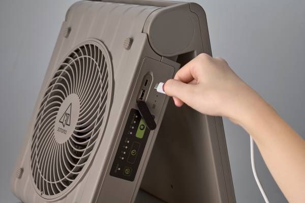 防水・急速充電対応でアウトドアはもちろん災害でも役に立つ発電する扇風機 ソーラーパワーファン２をクラウドファンディングにて先行販売