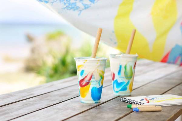 【バンタカフェ】アートで彩られた春の海辺でのんびりくつろぐ 「海辺のアートフェスティバル」開催 ～ビーチでのライブペイントを間近に楽しむカフェスペースが登場～｜期間：2023年3月25日～5月7日