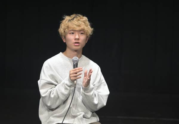 小川洋子(小説家)×加藤拓也(劇作・演出家) 『博士の愛した数式』 小説から演劇へ 創造の秘密を巡るクリエイターの対話