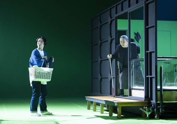 KAAT神奈川芸術劇場プロデュース『SHELL』が開幕　 人間の＜かたち＞を、魅力的な芝居とステージング、音楽で魅せる意欲作