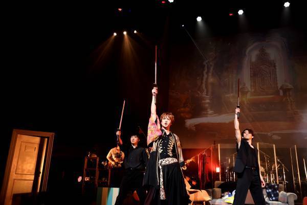 浦井健治、アルバム「VARIOUS」を携えたライブツアー開催！東京公演のライブレポ到着！6月2日・3日いよいよ大阪へ！！