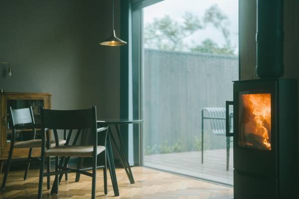 【旅行支援OK】薪窯創作イタリアン「カニ尽くしコース」がスタート。京丹後市「HOTEL＆湖邸 艸花 -そうか-」