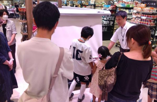 10月は「3R月間」「食品ロス削減月間」！持続可能な社会の実現を目指して、ライフ初の「衣料品回収」や「環境イベント」など環境に関する取り組みを実施