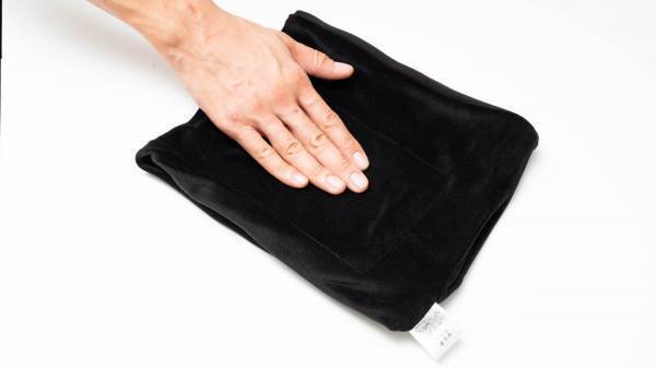 電熱シートの力で寒さから首を守る『PowerArQ Electric Neck Warmer （電熱ネックウォーマー）』 12月13日より発売開始