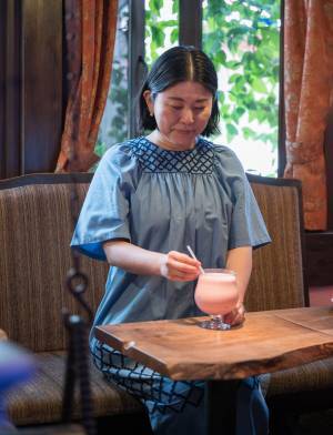 人気文筆家・甲斐みのりさん、初の喫茶本！ 『愛しの純喫茶』10/16発売