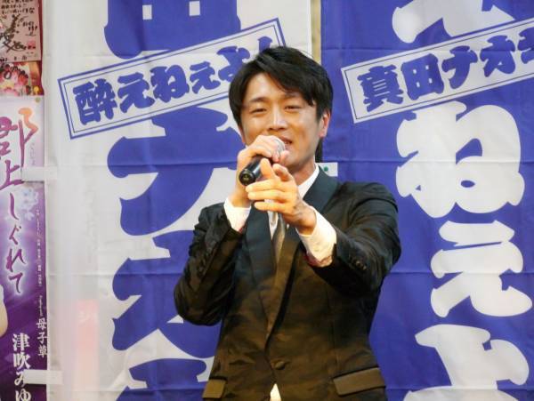 真田ナオキが老舗レコード店ミヤコの営業最終日に訪店、感動と感謝！