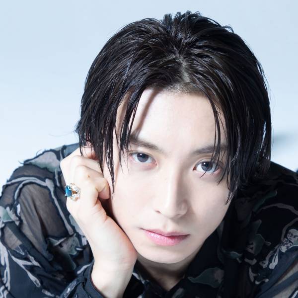 俳優、声優、お笑い芸人などジャンルを超えて集った 総勢57名の男性出演者による奇跡の朗読劇!! リーディングシアター「アドレナリンの夜」９月９日一般発売！ 企画・原作 秋元康、総合演出 堤幸彦とキャストを代表して８名よりコメントが到着！