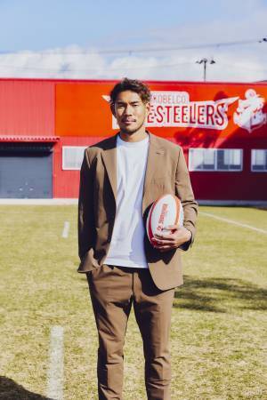 TAKEO KIKUCHI（タケオキクチ）が「コベルコ神戸スティーラーズ」2022-23シーズンのオフィシャルスーツパートナーに決定