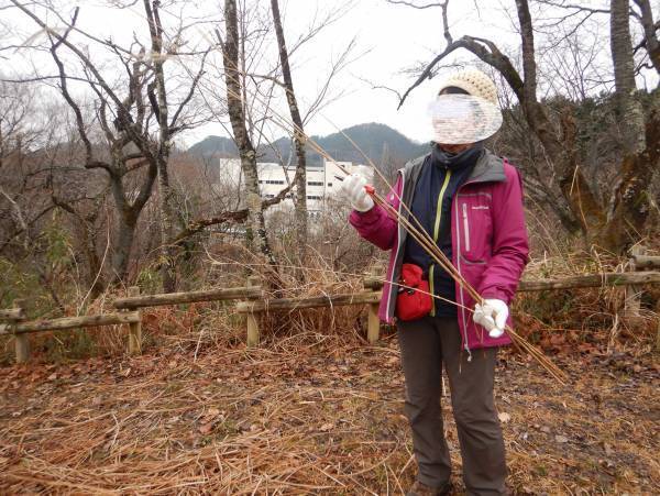 小峰公園「里山季節めぐり」小さな炭俵づくり体験2月26日（日）開催！応募受付中です