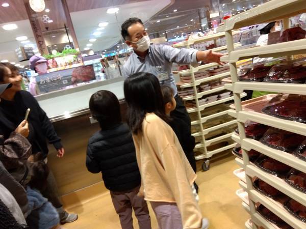 ライフ×カゴメ共同企画「野菜をたくさん食べよう！」食育体験教室を実施！