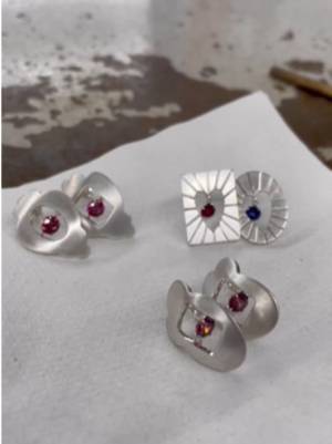 ㈱クロスフォー　若手育成の一環として都内ジュエリー専門学校生と初コラボを実施。