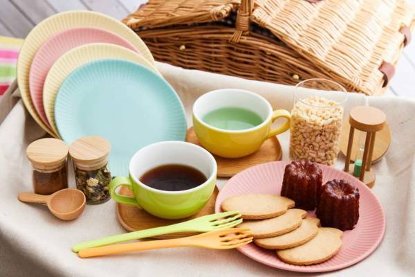 【リゾナーレ那須】那須高原の美しい自然が映える田んぼの畔で楽しむイベント「虹色田んぼピクニック」を開催～虹色グッズでフォトジェニックな写真撮影～｜期間：2023年5月8日〜6月7日