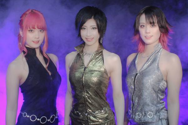 【西明石ホテルキャッスルプラザ】サマーカーニバル3年ぶりに復活！歌まねショーやイリュージョンショー