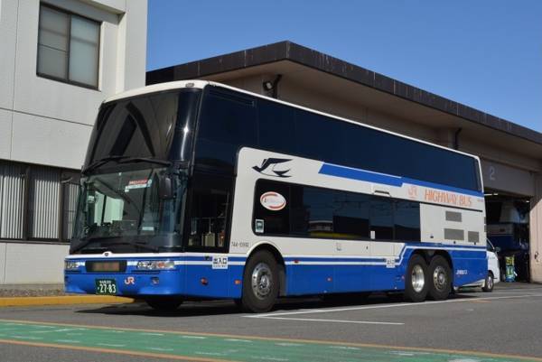 ＪＲバス発足記念トミカを発売！