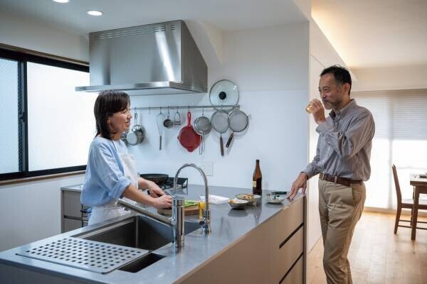 夫の定年、子どもの独立。料理家・上田淳子さんちの夫婦リスタート『今さら、再びの夫婦二人暮らし』