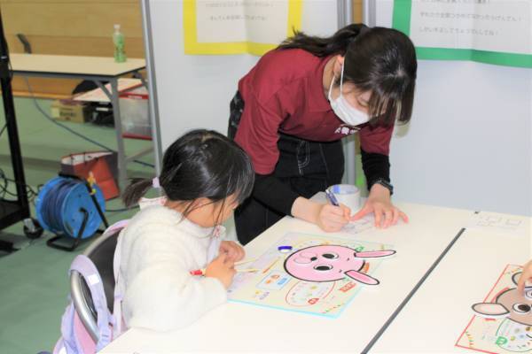 大阪国際大学短期大学部 栄養学科と幼児保育学科が公民連携「ミライのシゴトEXPO」(市制施行60周年記念事業)に参画