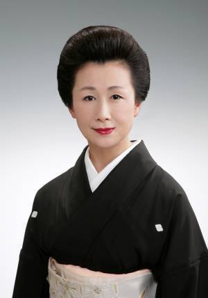 釜石最後の芸者 伊藤艶子の波乱万丈な物語　名取裕子の朗読＆八王子芸妓衆の踊りと共に堪能　カンフェティでチケット発売