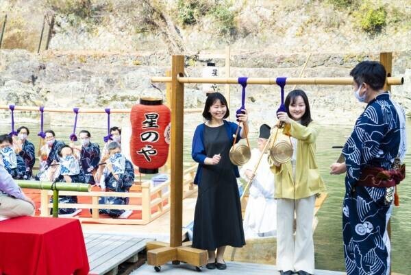 【星のや京都】京都の夏を優雅に楽しむ催し「京のお囃子舟」今年も開催～昨年約200年ぶりに復活した鷹山の祇園囃子（ぎおんばやし）～｜ 期間：2023年6月17日、18日、24日、25日