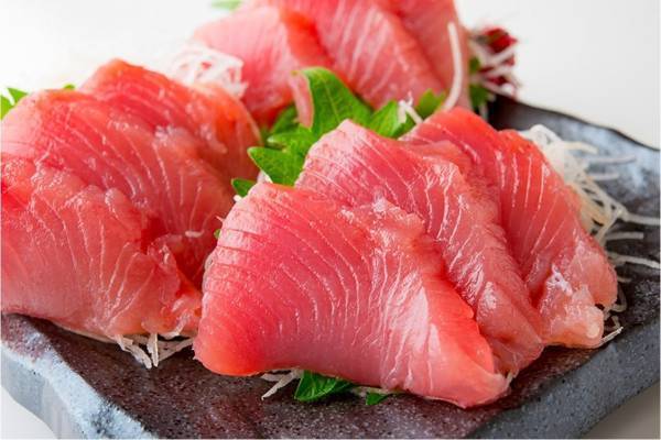 豪快海鮮料理とマリンレジャーを楽しむ海辺の温泉宿。大江戸温泉物語【南紀串本（和歌山県）】と【伊勢志摩（三重県）】で春のまんぞくバイキングスタート