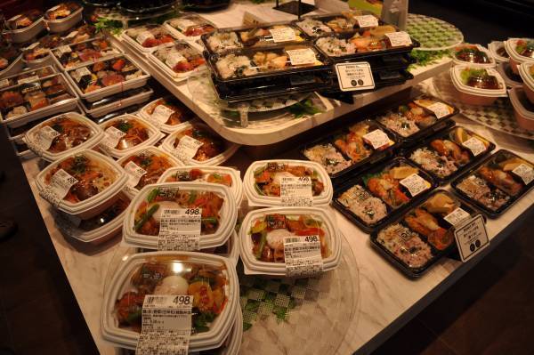 【近畿圏ライフ】管理栄養士監修のヘルシーな人気お弁当シリーズに新商品が登場！「大分産豊後どりむね塩糀和えと野菜の雑穀弁当」を新発売