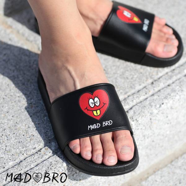 格闘家・皇治選手プロデュース『MADBRO』 のオリジナルマスクが3月10日に特別再入荷。