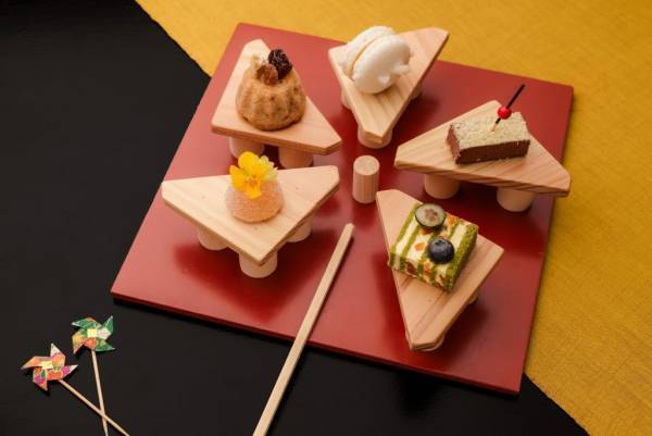 【磐梯山温泉ホテル×JR東日本】幸せを感じる食材や赤べこなど「福島の福」をテーマにした特別列車「福がくるくるフルーティア」2023年も運行決定