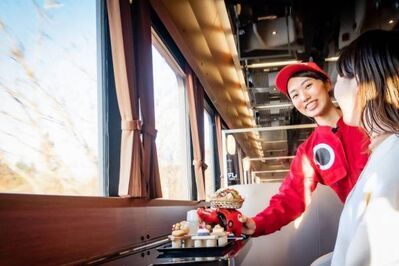 【磐梯山温泉ホテル×JR東日本】幸せを感じる食材や赤べこなど「福島の福」をテーマにした特別列車「福がくるくるフルーティア」2023年も運行決定