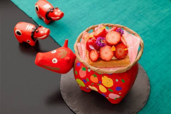 【磐梯山温泉ホテル×JR東日本】幸せを感じる食材や赤べこなど「福島の福」をテーマにした特別列車「福がくるくるフルーティア」2023年も運行決定