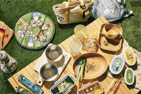 212 KITCHEN STORE（トゥーワントゥーキッチンストア） アウトドア、夏の行楽に！ 「ミッキー＆フレンズ」のキッチングッズを発売