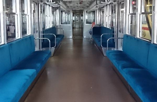 ～ 「もみじのトンネル」を少人数で鑑賞 ～ 「紅葉ライトアップ特別列車」を運行します