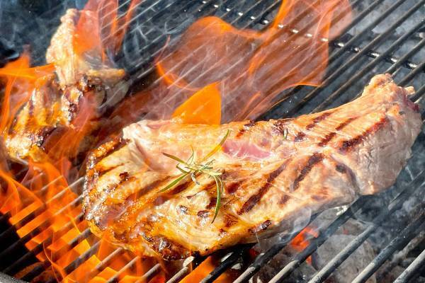 【BBQ&Co】夏は極上の塊肉BBQで決まり！兵庫県明石市の大蔵海岸にある絶景BBQ場「ZAZAZA」が肉愛好家に贈る「塊肉フェア」を開催！