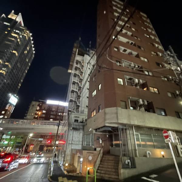 れー店長率いる「百姫夜行」、六本木に金曜姉妹店をオープン！タロット占い一家の歴史が息づく新たなスポット