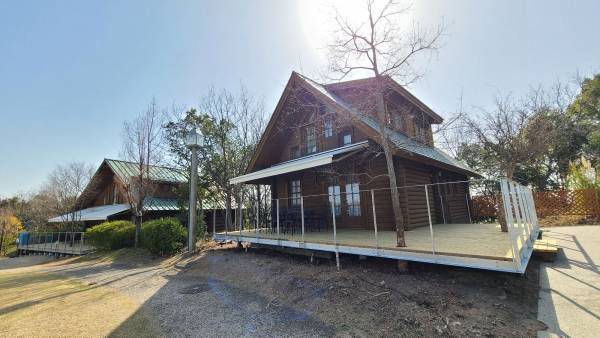 大阪ベイエリアに車中泊を楽しめるRVパーク誕生！キャンプ場と一体化して3月18日にオープン