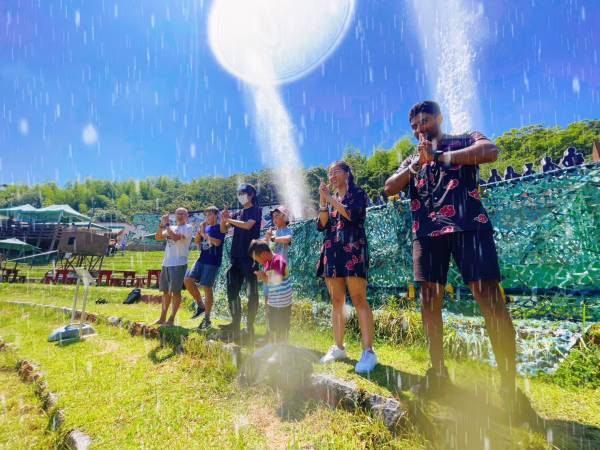 「NARUTO＆BORUTO 忍里」夏のウォーターイベント『真夏の大水遁祭』 原作でも大人気の「ガイ班」が8月14日より2週間限定で登場！