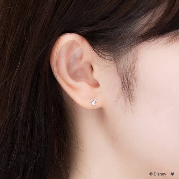 【ディズニー】「ミッキーマウス」のアイコンをモチーフにした新作ネックレス＆ピアス ３ピースのダイヤモンドが輝く、シンプルでエレガントなジュエリー 10月16日(月)に新発売 全国のケイウノ店舗、ケイウノオフィシャルサイトにて