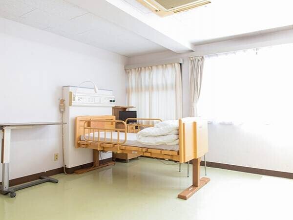 【新調】みずほ台井上病院スタジオ2Fの病室(個室)を新調