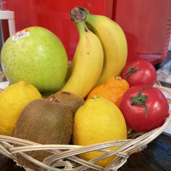 【ライブ感たっぷり】生搾りフルーツサワー専門店『つるつるいっぱい』が荻窪にオープン