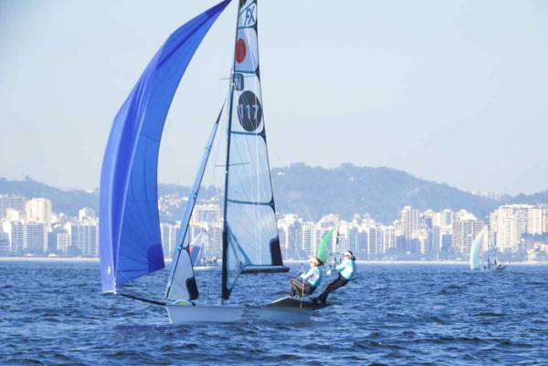 ちょっとヨットビーチマリーナ江ノ島【ヨット教室 無料説明会】楽しく遊び、学べる！幼児から大学生まで集まるちょっとヨットクラブにて新規生徒募集中！