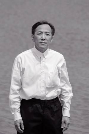 宮沢章夫の名作『砂の国の遠い声』を俳優 山崎一が主宰する劇壇ガルバが上演　カンフェティで先行チケット発売