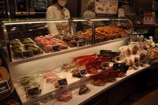 ライフ300店舗目となる「セントラルスクエアららぽーと門真店」がついにオープン！～対面販売やオリジナル商品が充実でお買い物の楽しさをお届け～