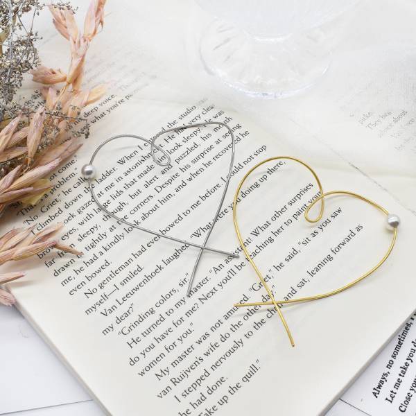 2023年7月14日（金）女優　吉永アユリ×アクセサリーブランド「JOSSDROPS 」とコラボレーショピアスを発表！