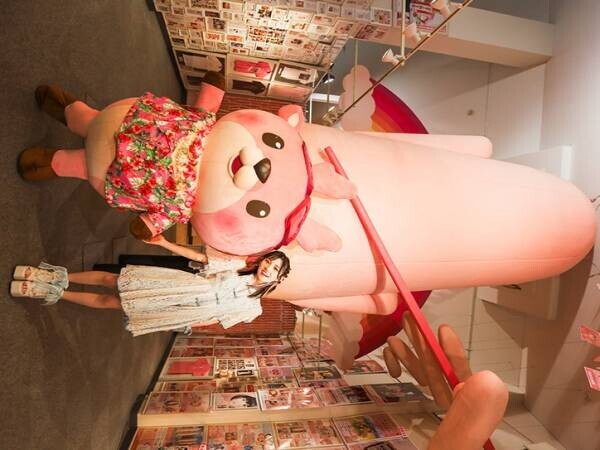 岡田奈々さんが「岩下の新生姜イメージモデル」に就任！岩下の新生姜ミュージアムに来館されました。
