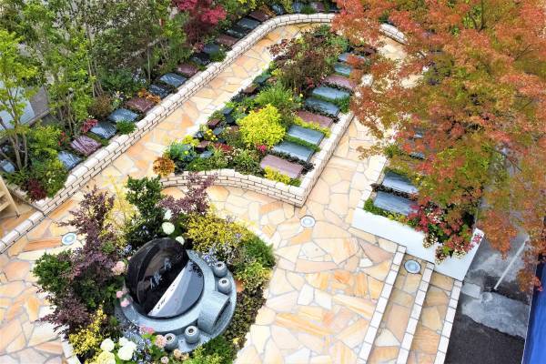 両親のために樹木葬を購入 4割、負担の少ない樹木葬ニーズ高まる