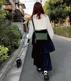 一級革職人が本気設計「持ちたいモノ」全てがこれ１つに！長く愛用できるポルタバッグ【...to®・HIVE】