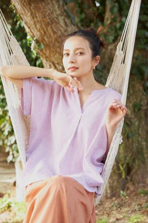 SHOO･LA･RUE（シューラルー） ベッキーさんが着こなす、着るだけで爽やかな夏のコーデが叶う 新作コレクションを公開！